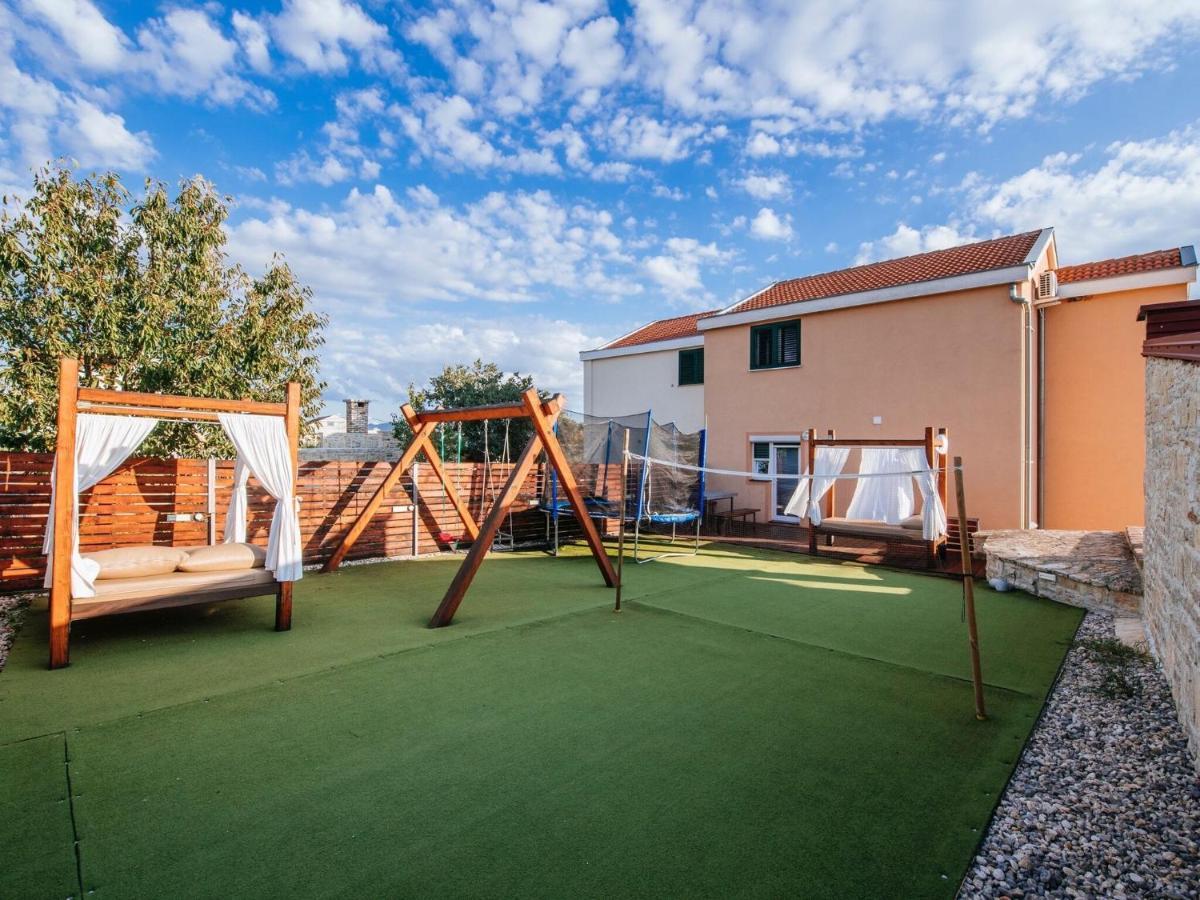 Splendid Holiday Home In Jasenice Maslenica Eksteriør billede